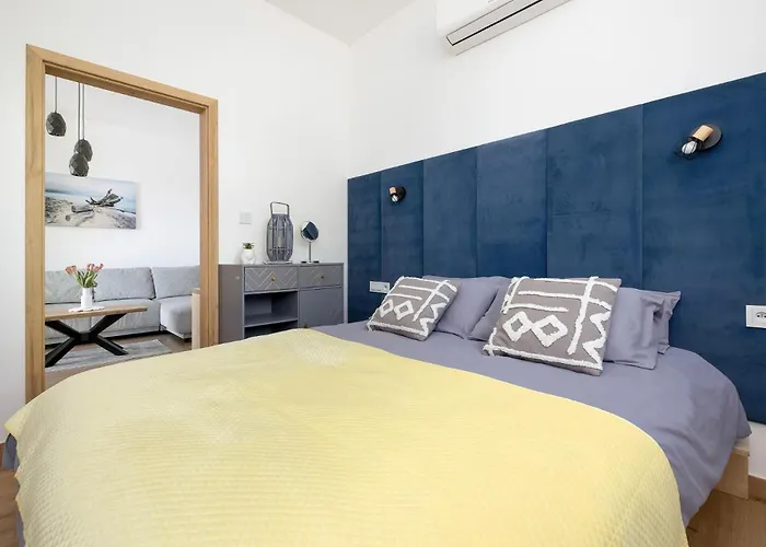 Piaskowa 11 Гонски