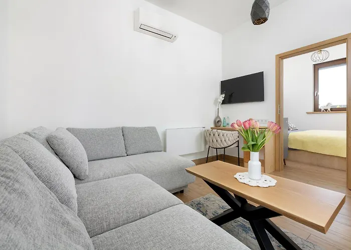 Piaskowa 11 Гонски